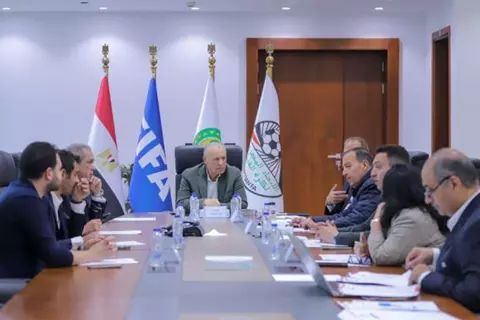 دعم المنتخبات واعتماد خطة المشروع القومي للموهوبين.. 6 قرارات من اتحاد الكرة